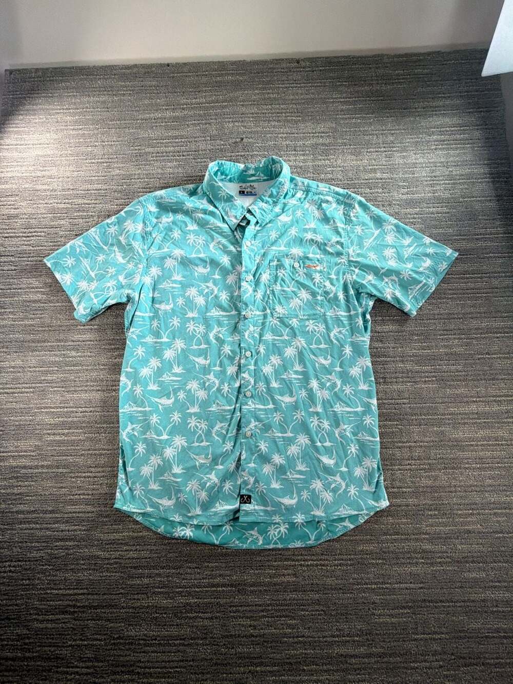 Salt Life SLX Men's Size Large Tropical Marlin Palm Tree Print button Down Shirt
